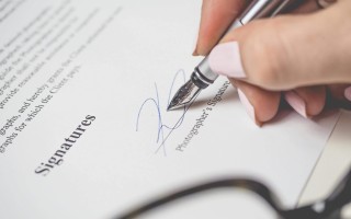 生育险报销的流程是怎样的？生育险报销的标准是什么？