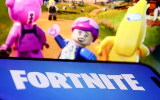 Epic Games：苹果再使坏，《堡垒之夜》在全球 iOS 系统下架