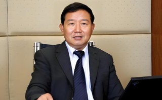财富缩水100亿！镇江徐氏父子，全面“收缩”